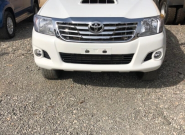 Toyota hilux 2015