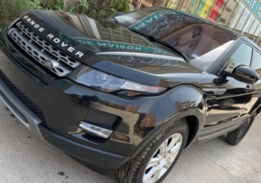 Range rover évoque