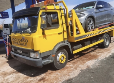 Dépanneuse marque Iveco