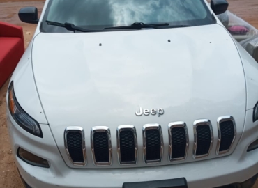 Jeep 4 cylindres 2016 à vendre