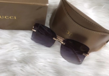 Lunettes de soleil femmes Chanel Gucci